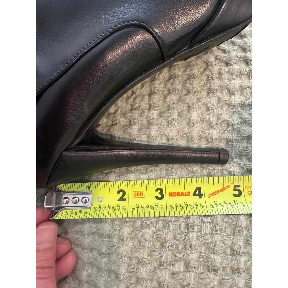 Stuart Weitzman Coverall Black Leather Platform Stiletto BootiesOW88613 7M. NWOT